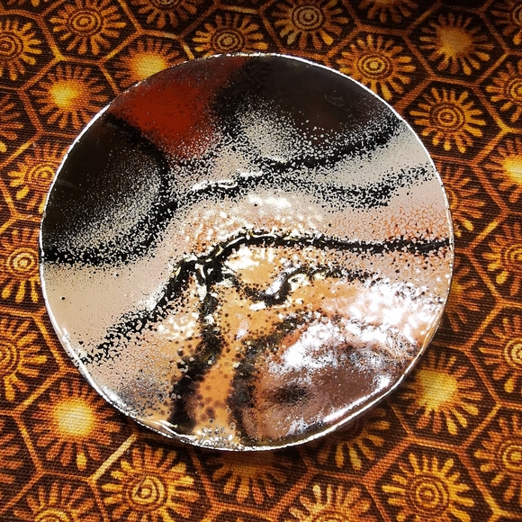 Artisan Made Enamel on Steel Animal Tiger Print Round Dish - Picture 8 of 11